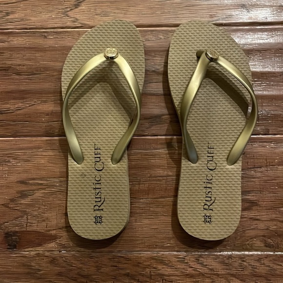 Rustic Cuff Flip Flops - Picture 2 of 5